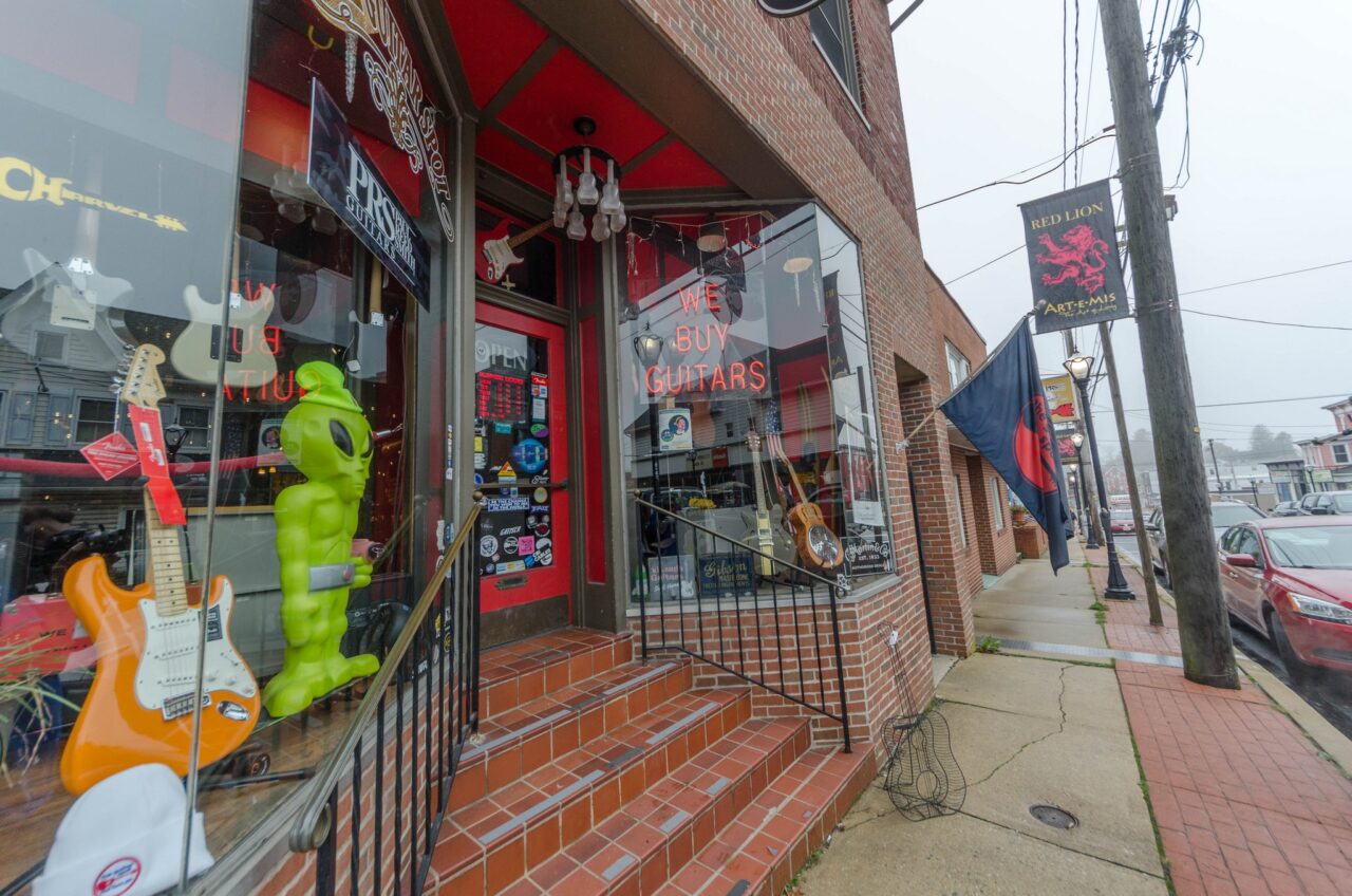 The Guitar Spot Unique & Affordable Quality Guitars and Amps