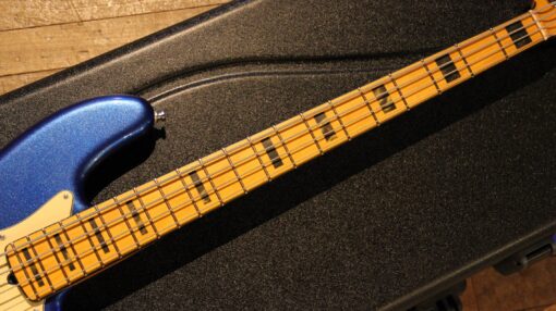 American Ultra Jazz Bass - Image 3